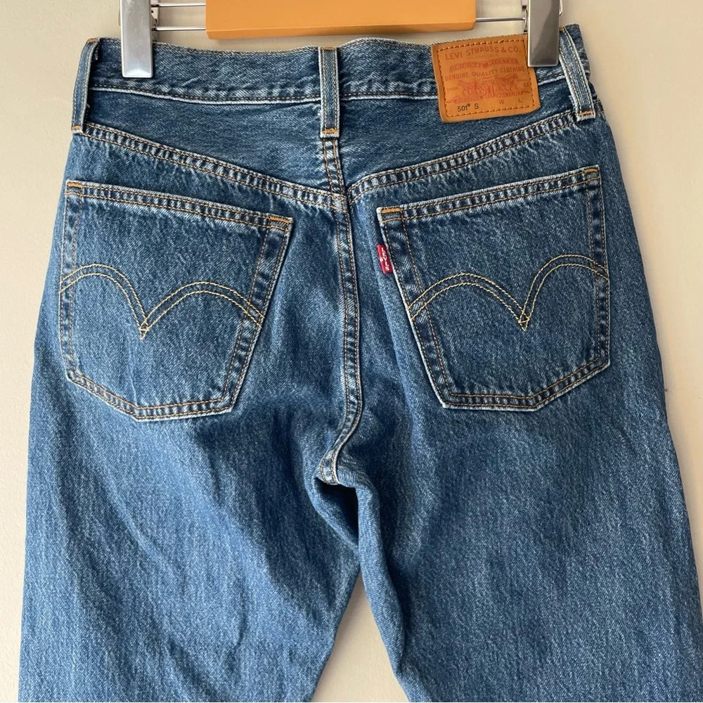 SOLD LEVIβS 501 Jeans Womenβs High Rise Denim Size 25 - Picture 4 of 4